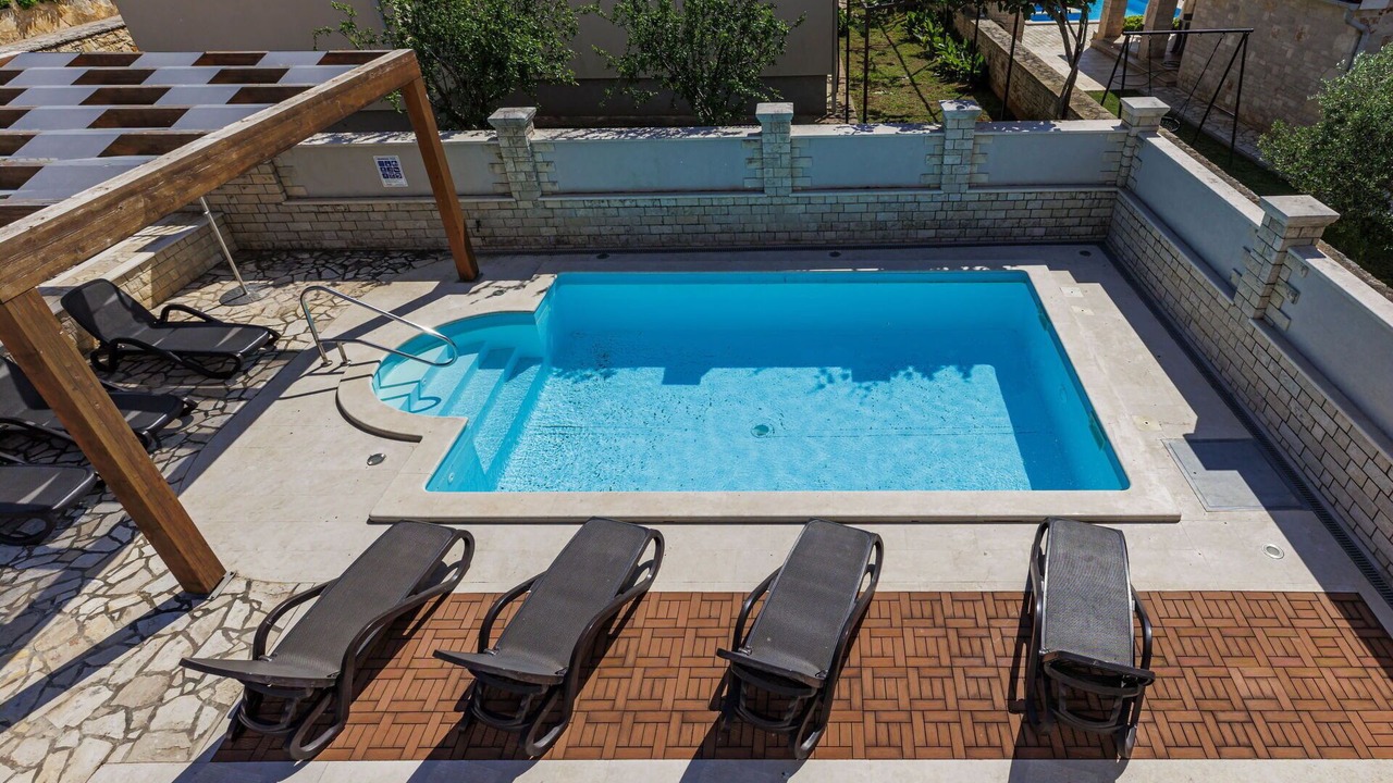 Photo of Outdoor in Gajana