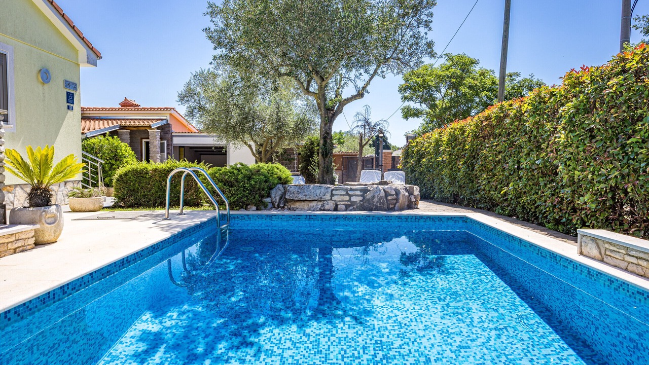 Photo of Outdoor in Marcana
