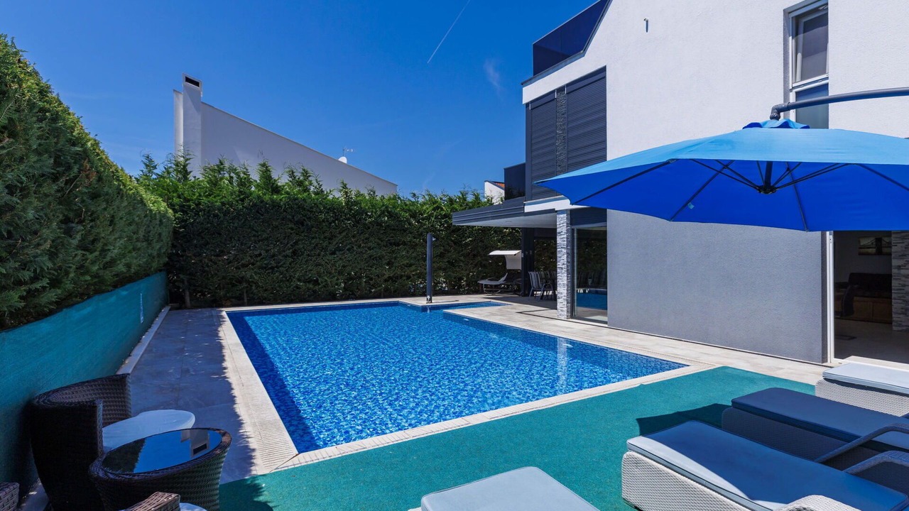 Photo of Outdoor in Valbandon