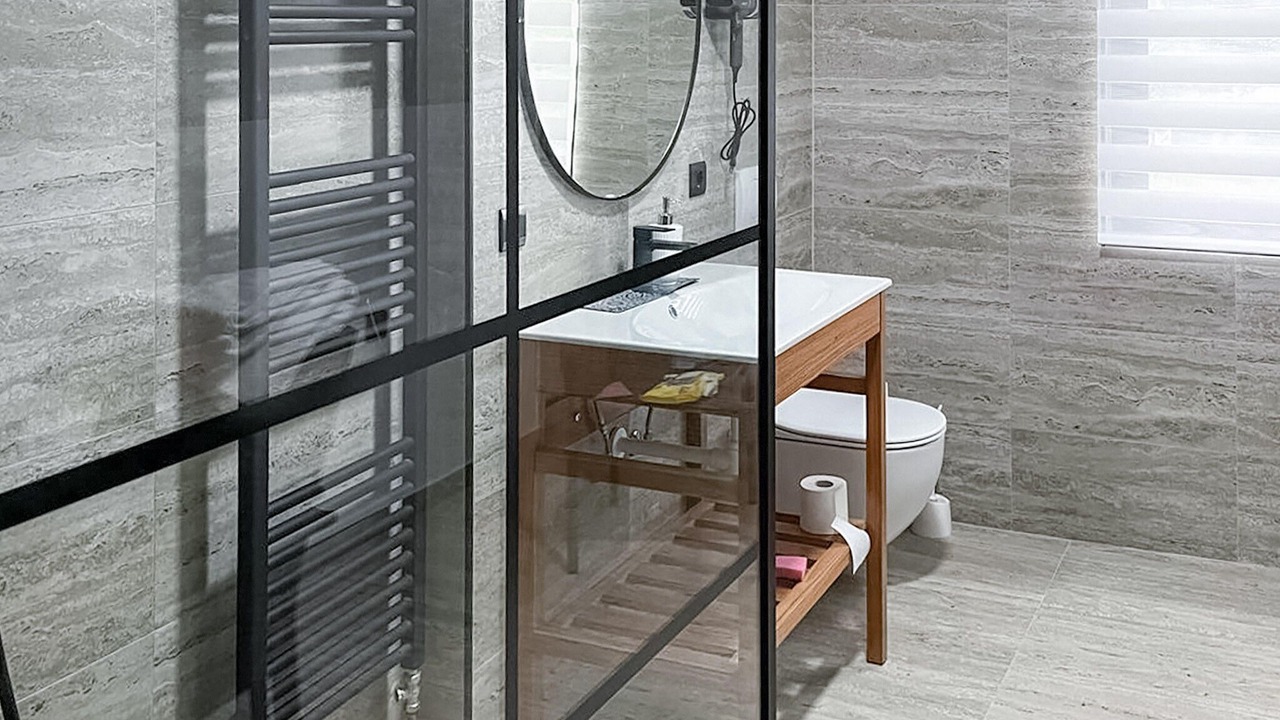 Photo of Bathroom in Cabar