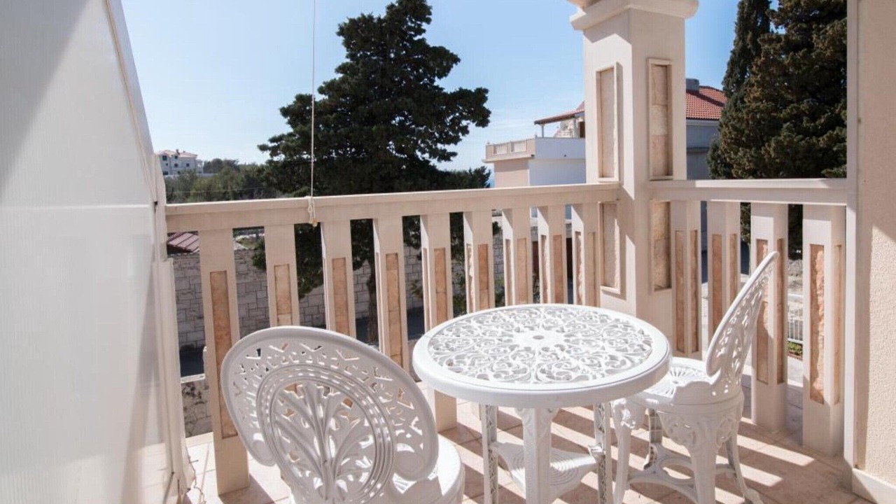 Photo of Patio Balcony in Sumartin