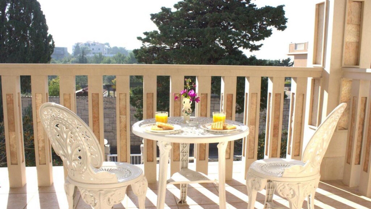 Photo of Patio Balcony in Sumartin