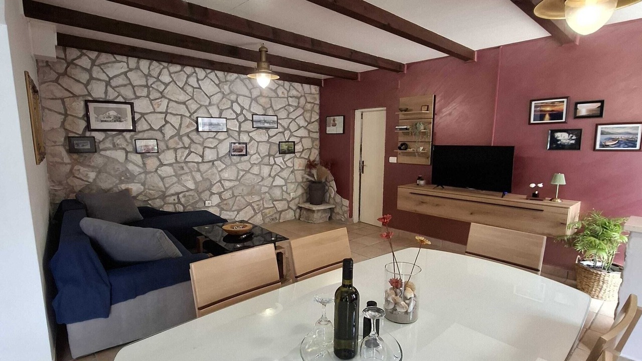 Photo of Livingroom in Blato