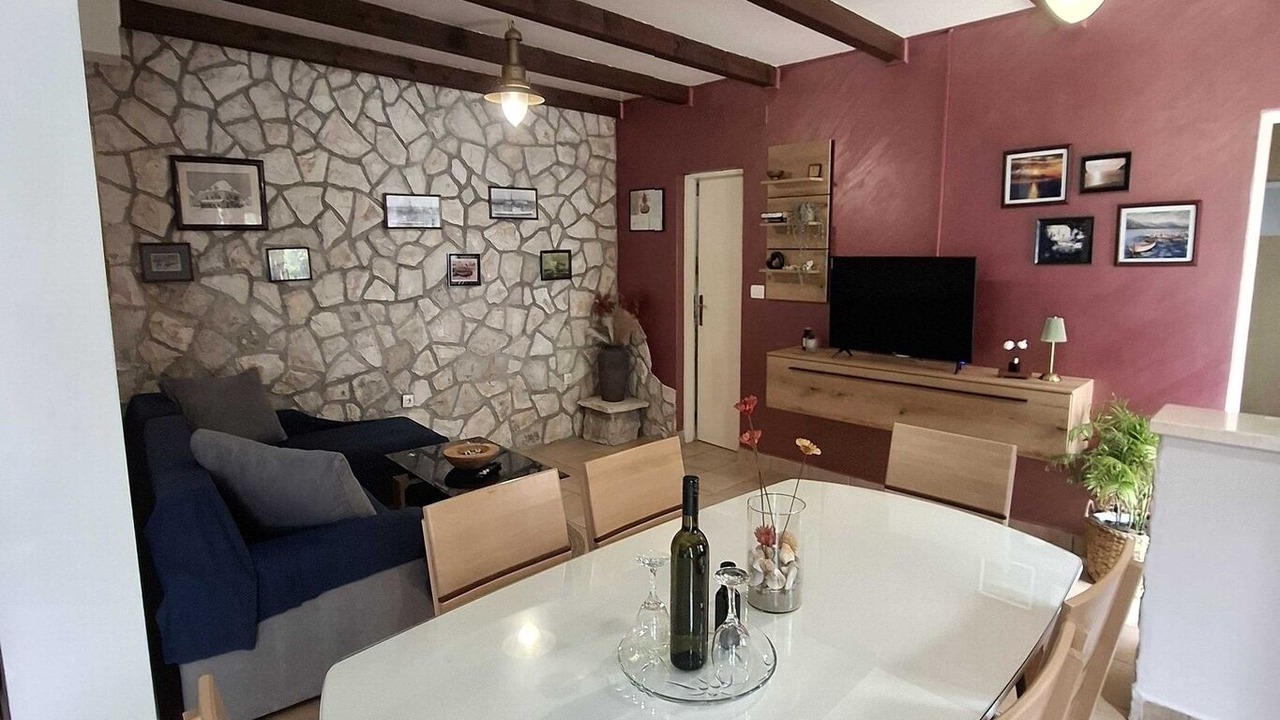 Photo of Livingroom in Blato