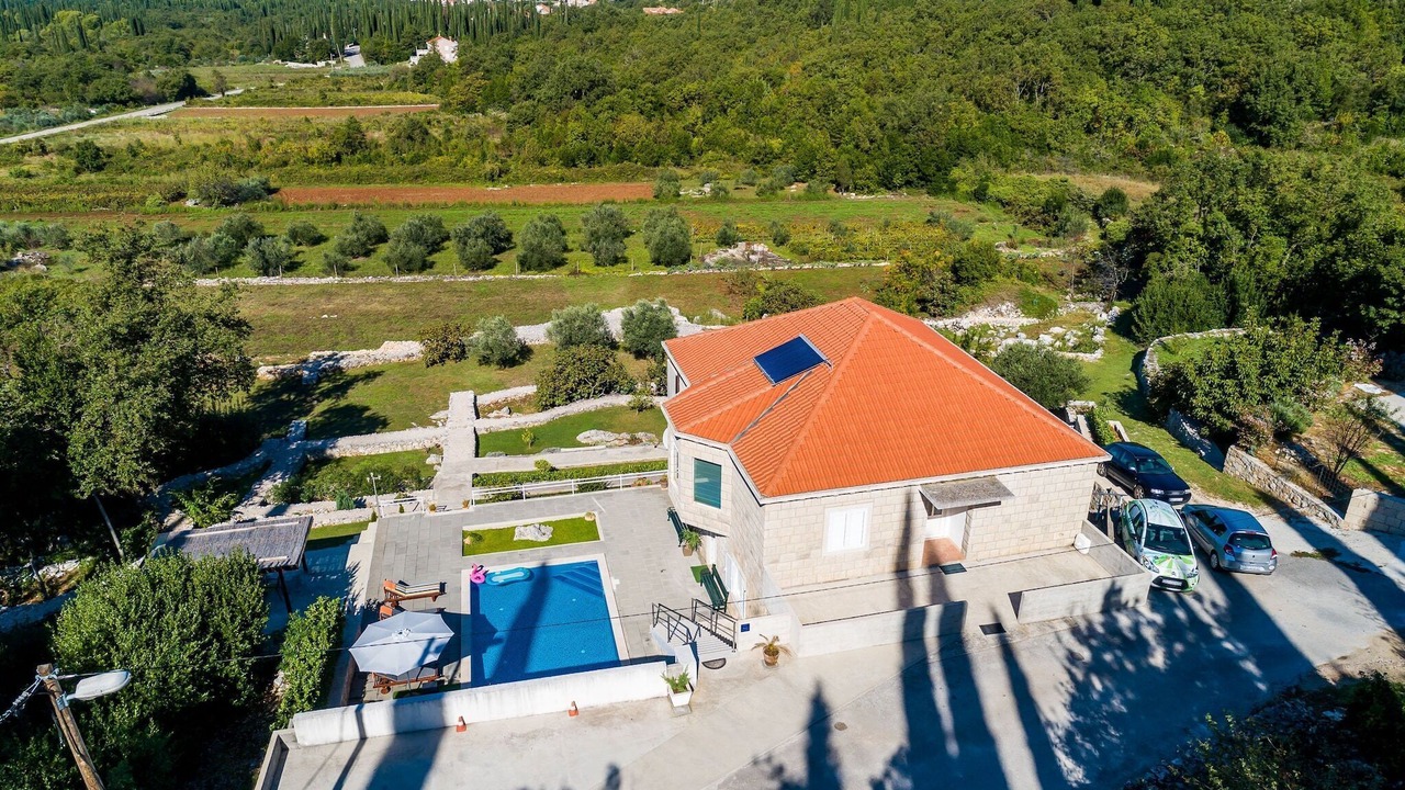 Photo of Outdoor in Popovici