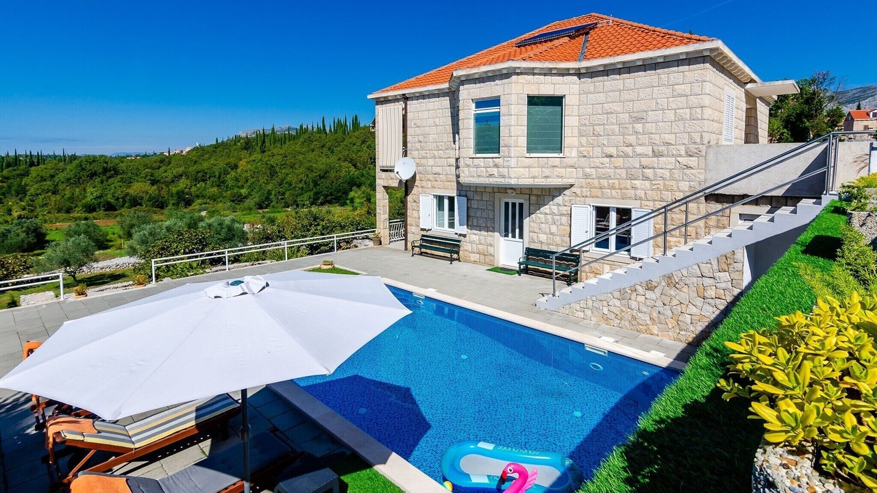 Photo of Outdoor in Popovici