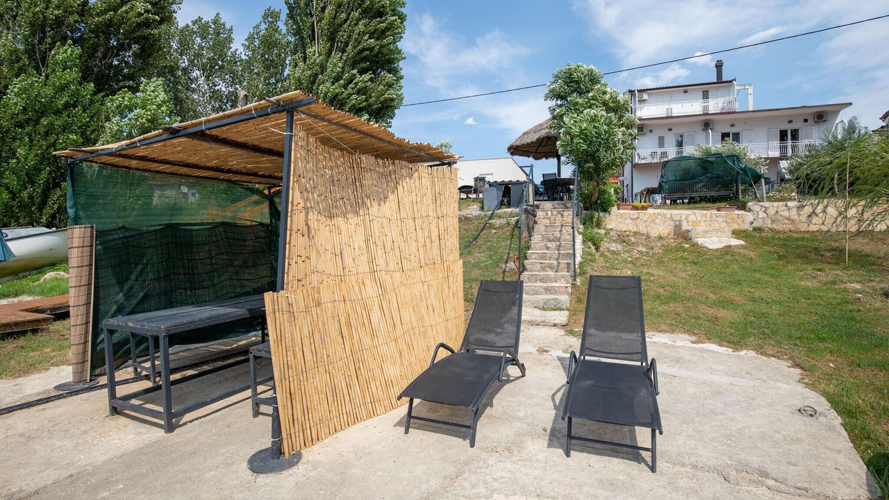 Photo of Others in Ploce