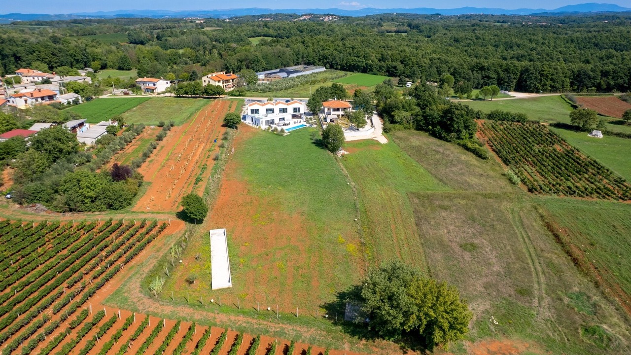 Photo of Outdoor in Baskoti