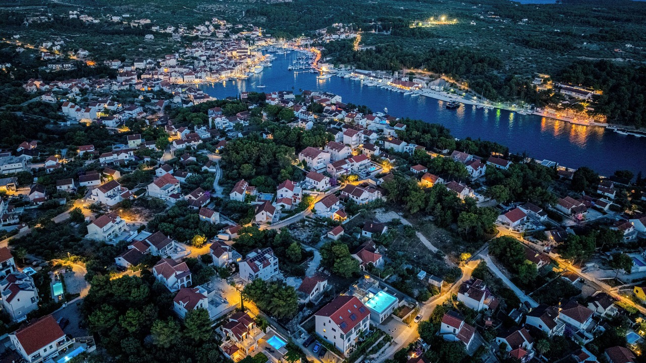 Photo of Outdoor in Cove Makarac (Milna)