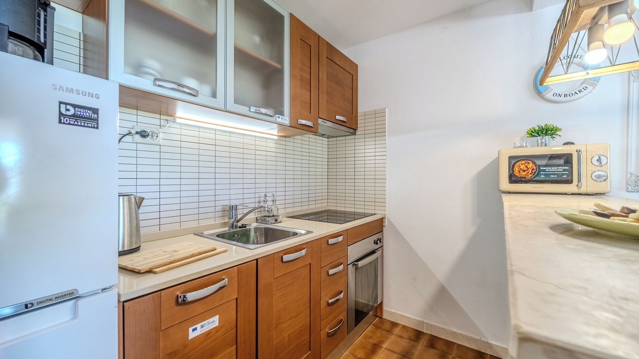 Photo of Kitchen in Cove Makarac (Milna)