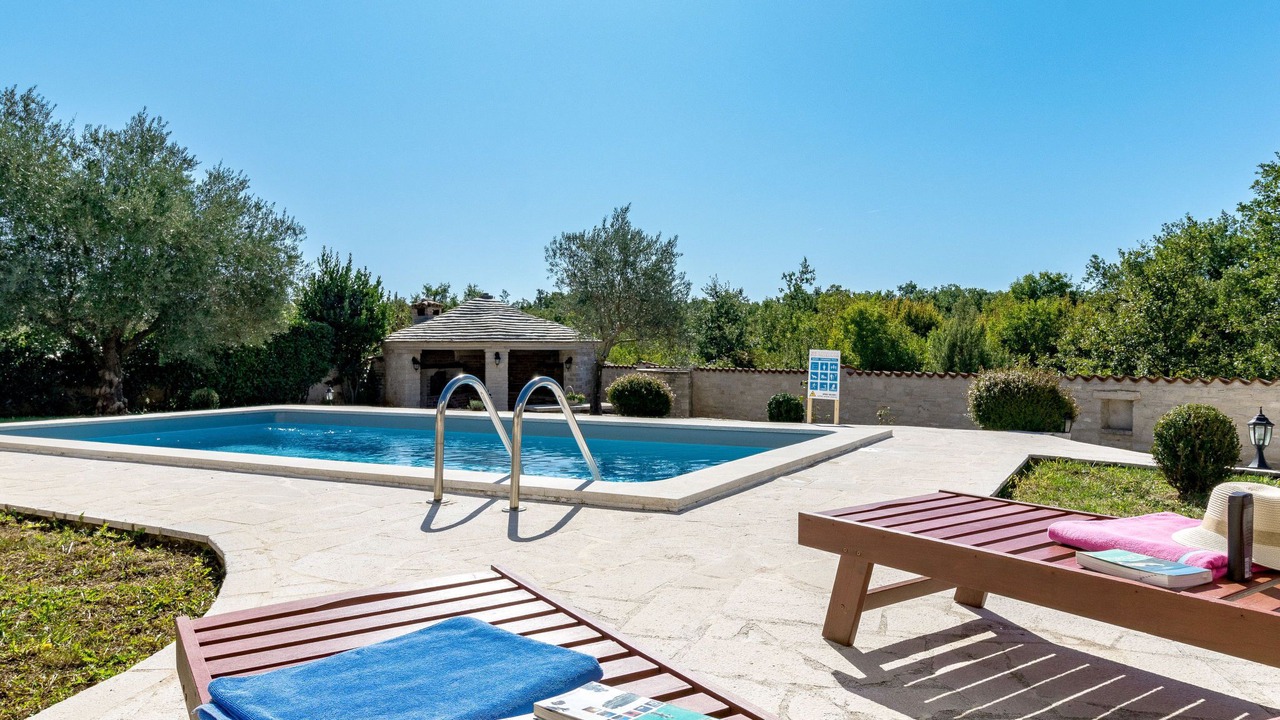 Photo of Outdoor in Stifanici