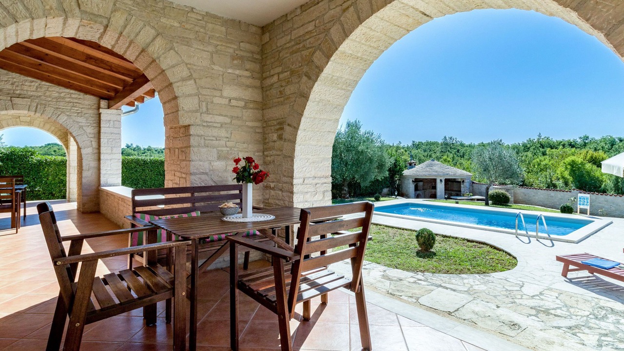 Photo of Outdoor in Stifanici