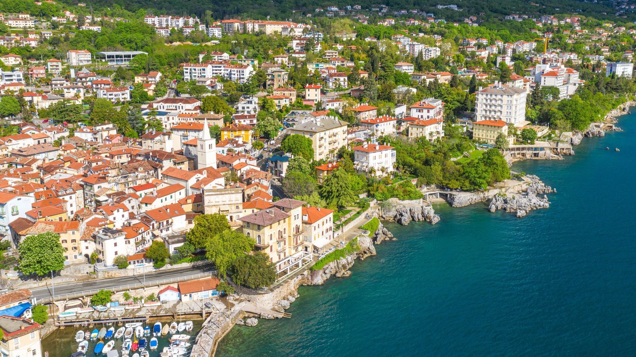 Photo of Others in Opric