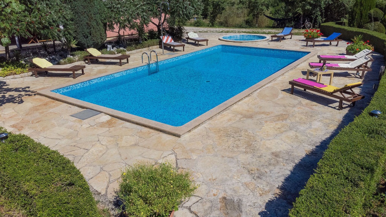 Photo of Outdoor in Laginji