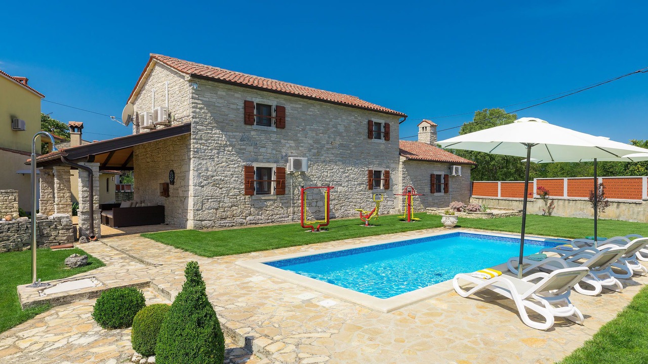Photo of Outdoor in Grzini