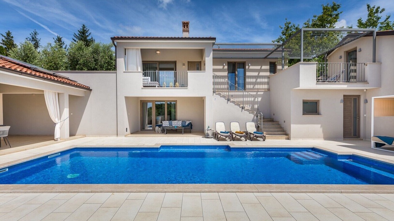 Photo of Outdoor in Lindar