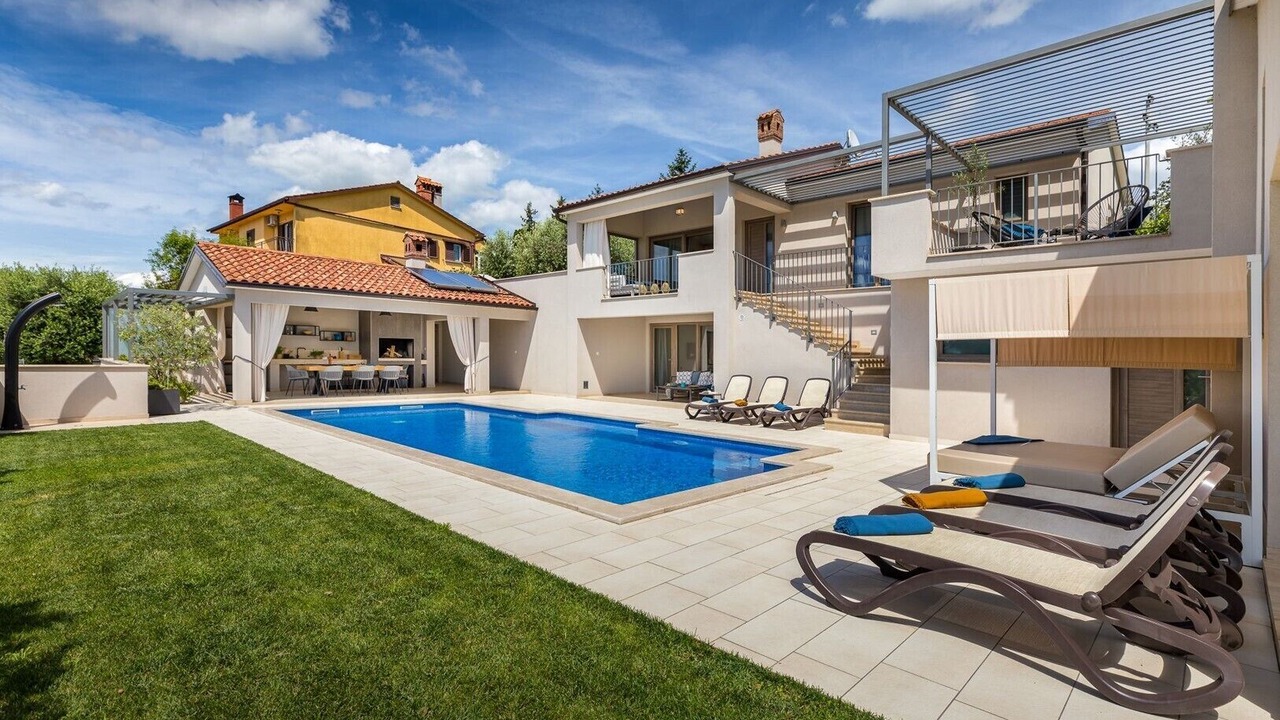 Photo of Outdoor in Lindar