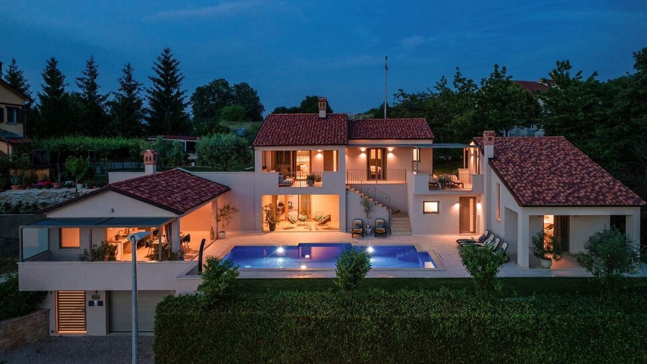 Photo of Outdoor in Lindar