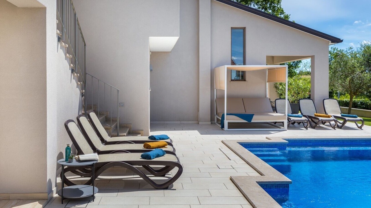 Photo of Outdoor in Lindar