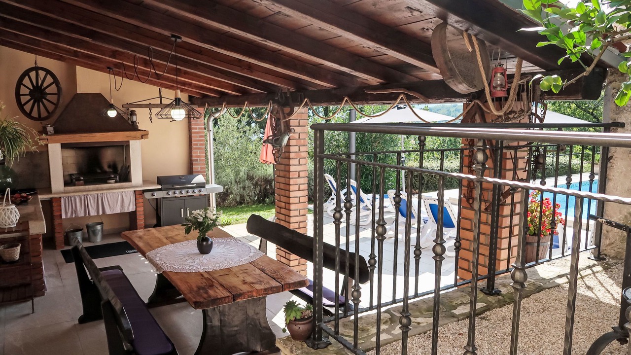 Photo of Outdoor in Pican