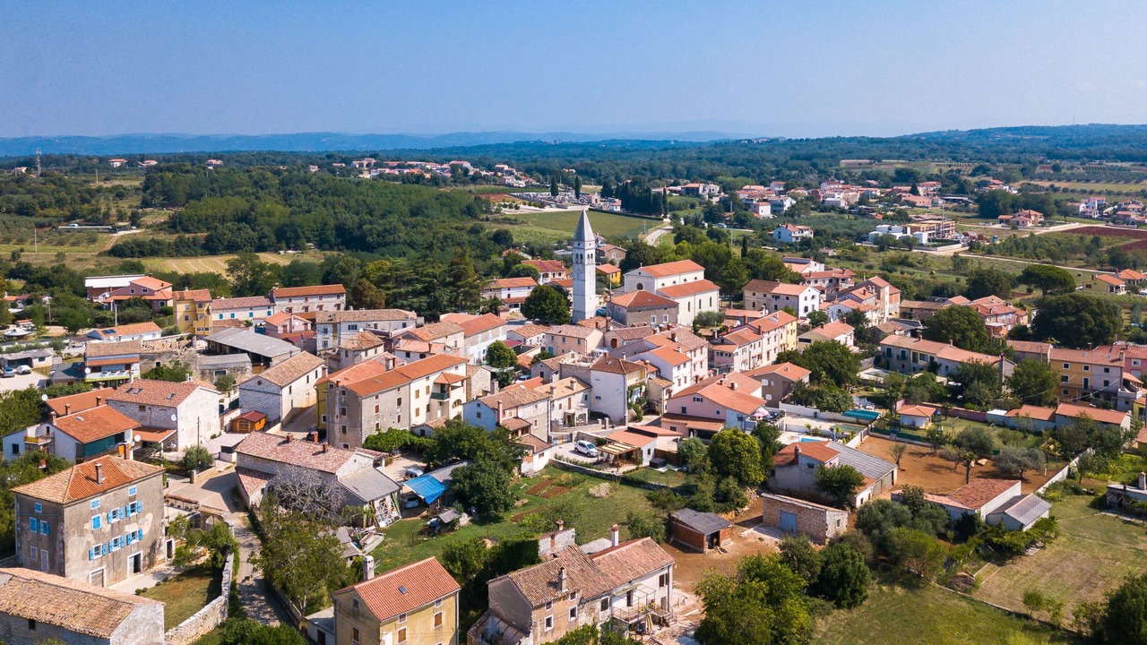 Photo of Others in Brnobici