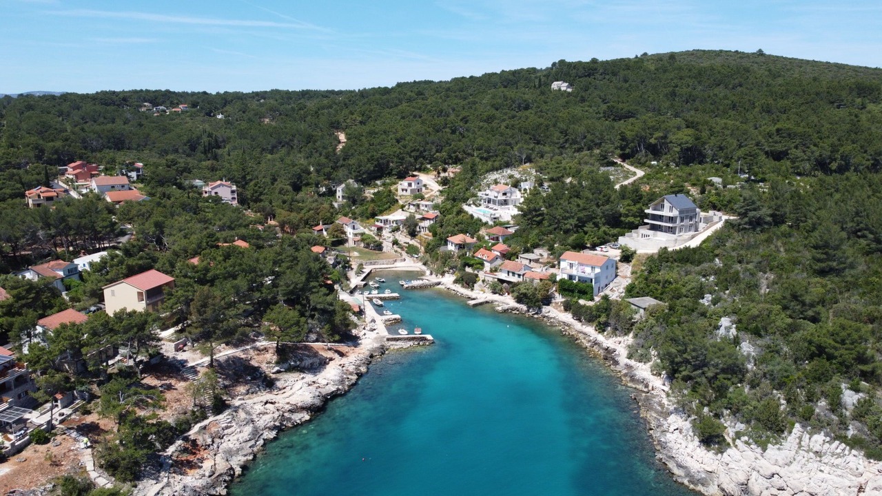 Photo of Others in Cove Basina (Jelsa)