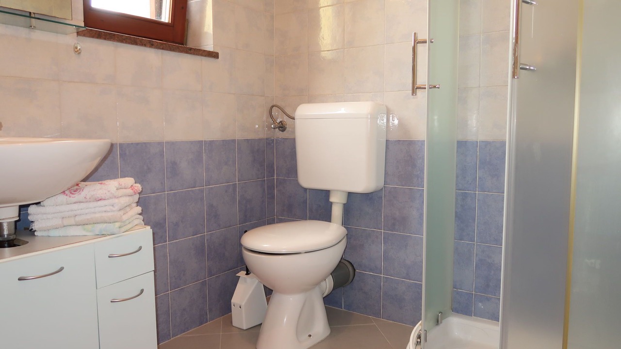 Photo of Bathroom in Crni