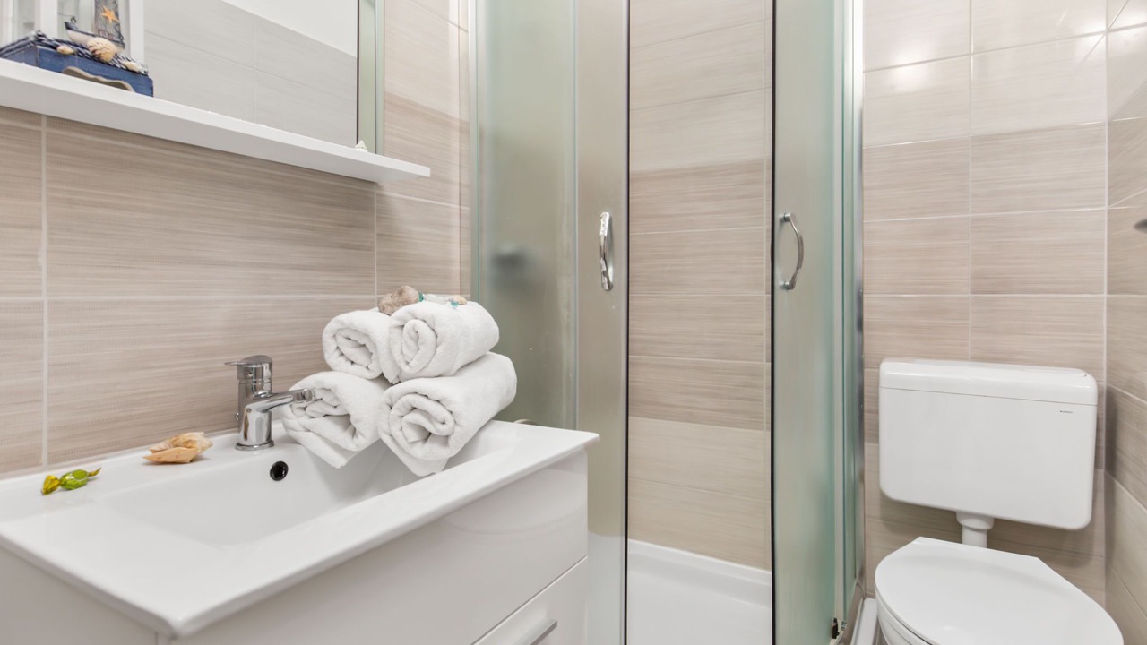 Photo of Bathroom in Vratarusa