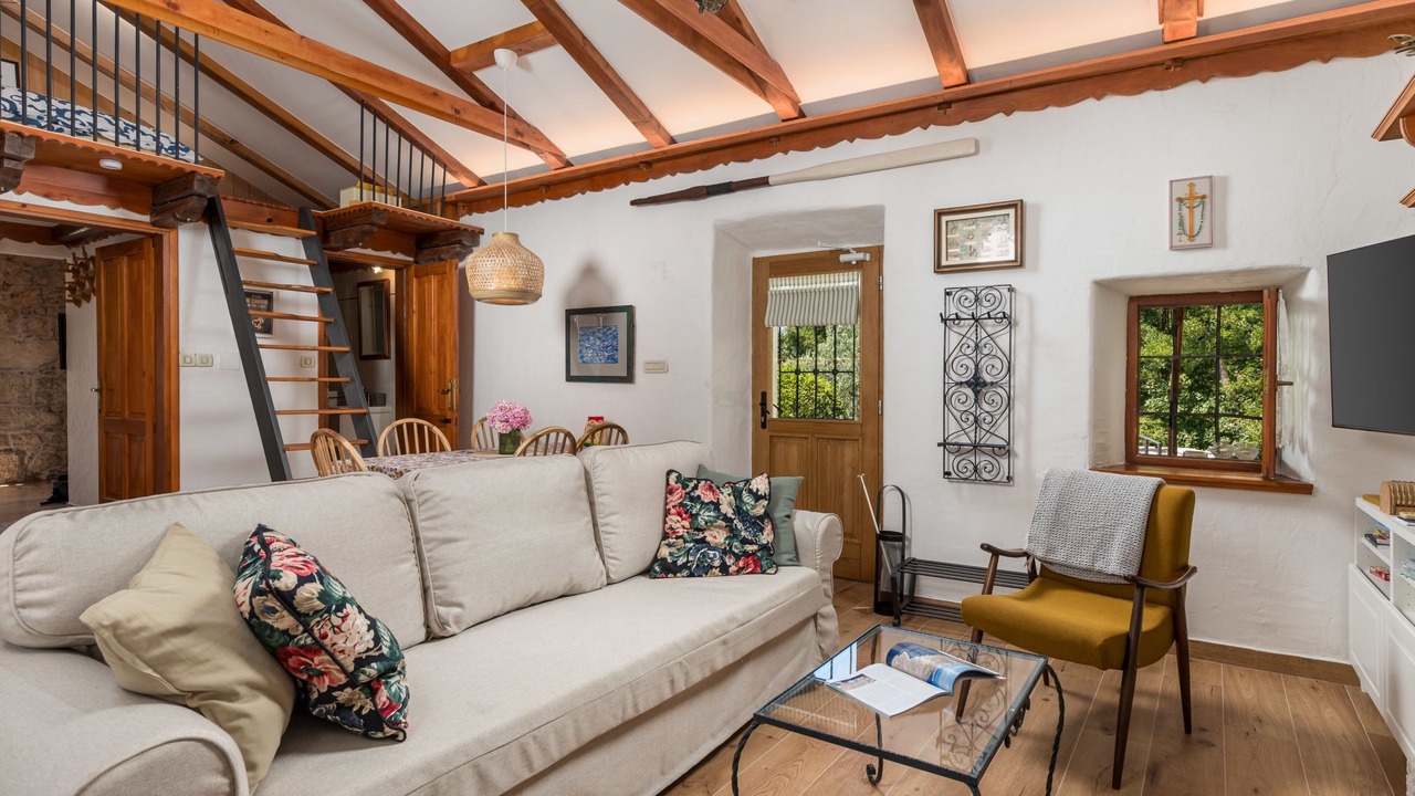 Photo of Livingroom in Gabonjin