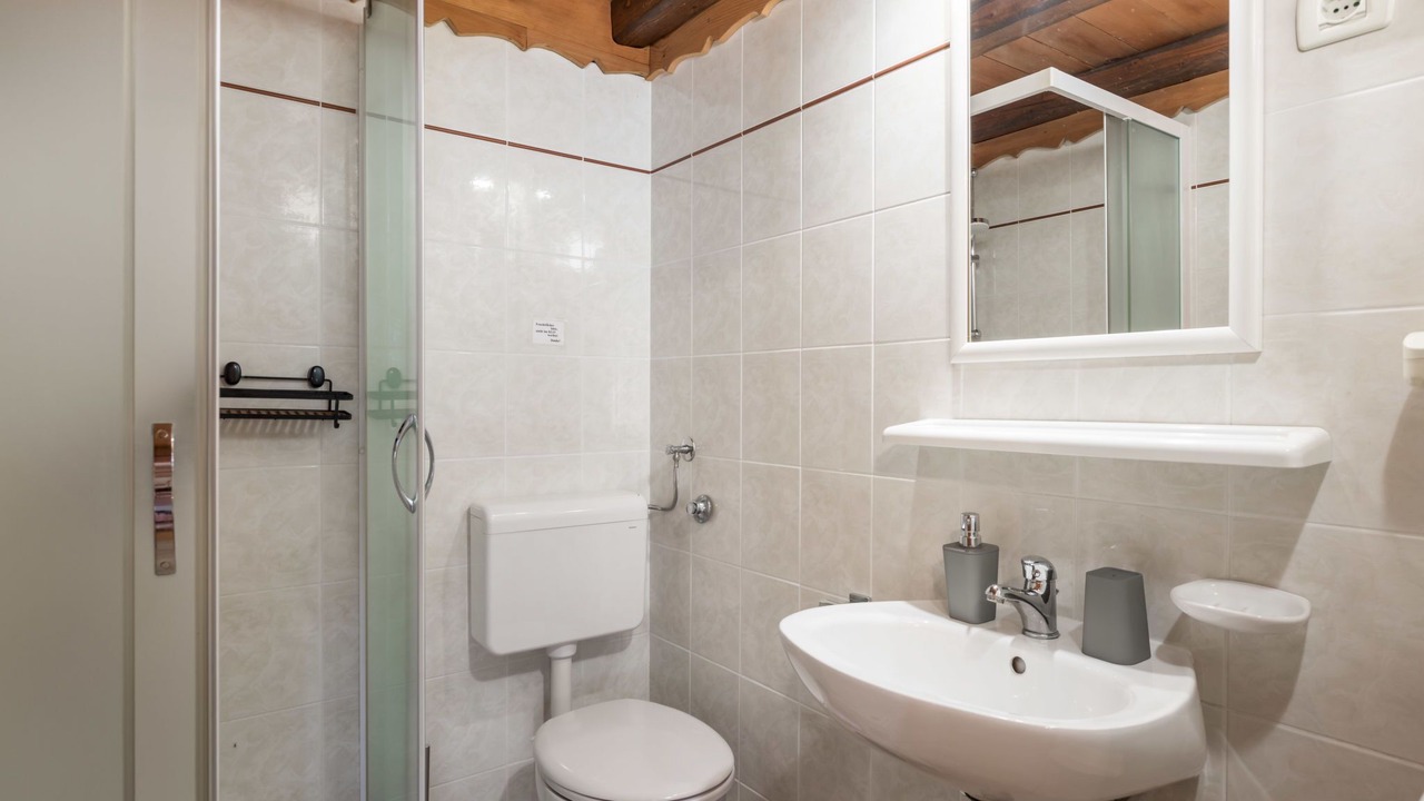 Photo of Bathroom in Gabonjin