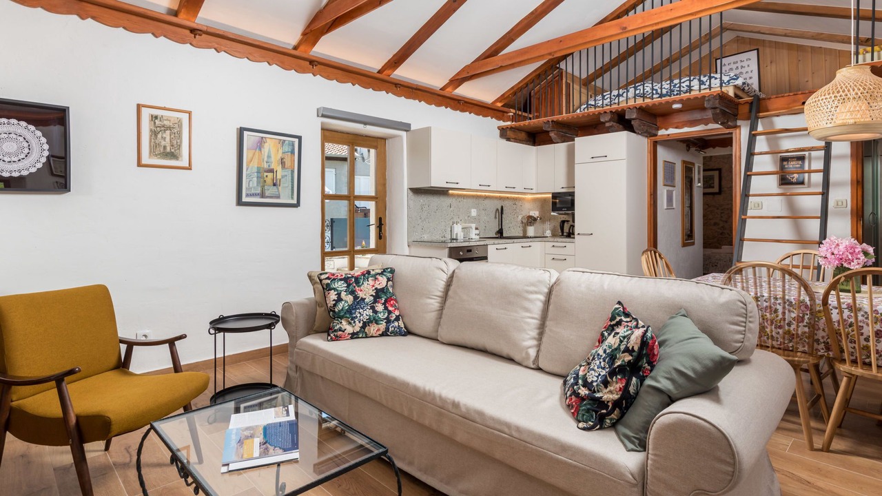 Photo of Livingroom in Gabonjin