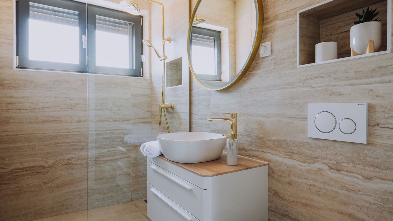 Photo of Bathroom in Kolan