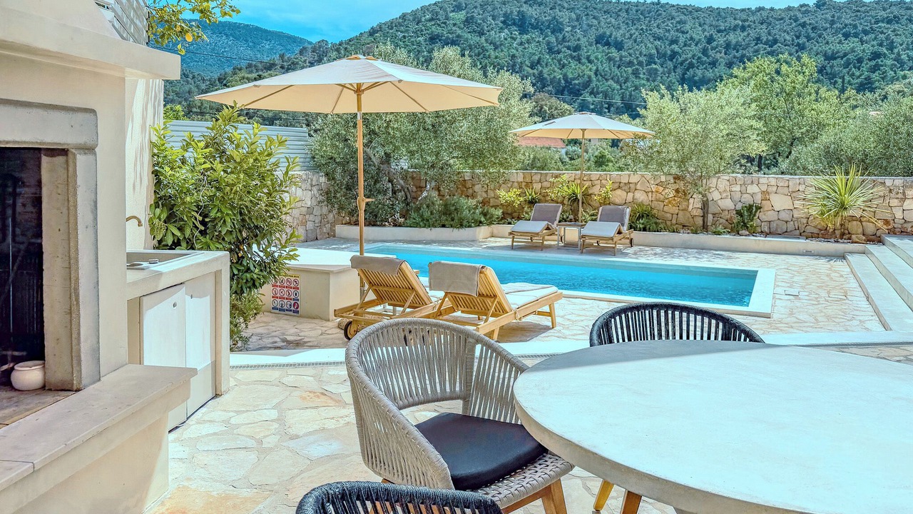 Photo of Outdoor in Dol