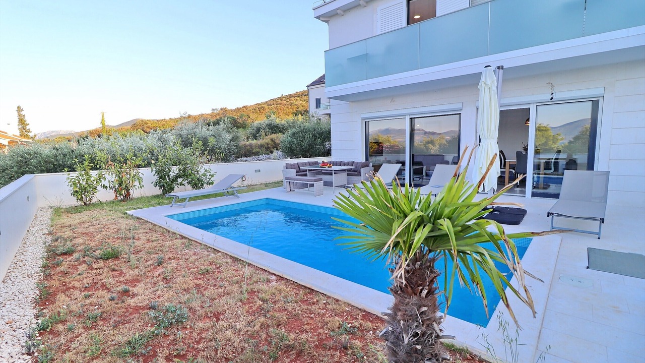 Photo of Outdoor in Drace