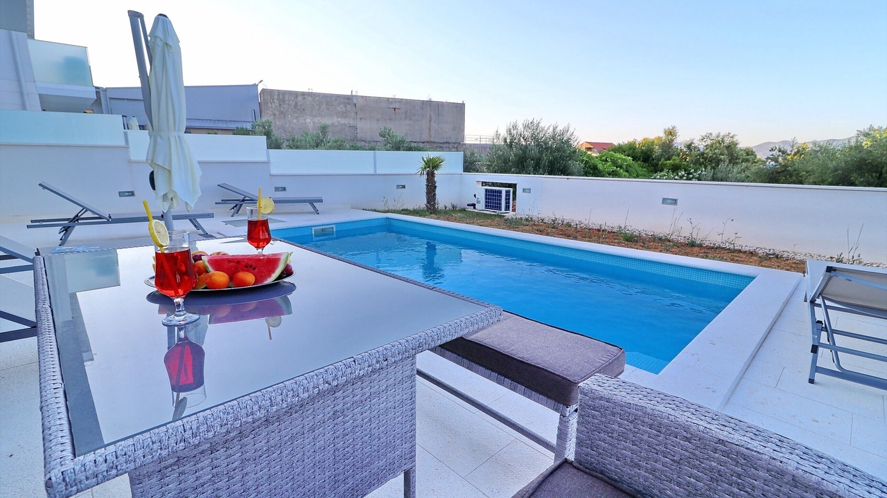 Photo of Outdoor in Drace