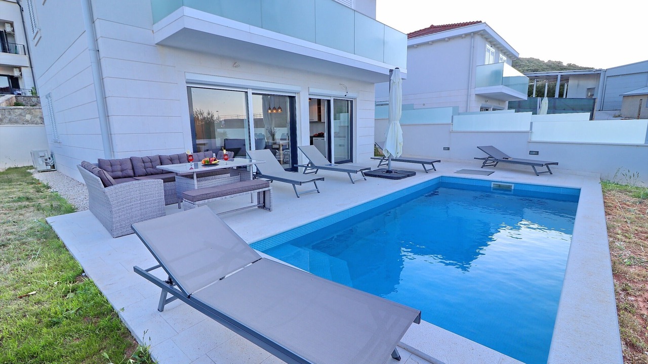 Photo of Outdoor in Drace