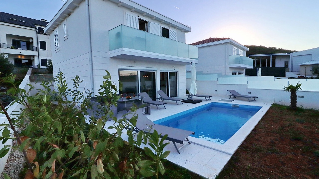 Photo of Outdoor in Drace