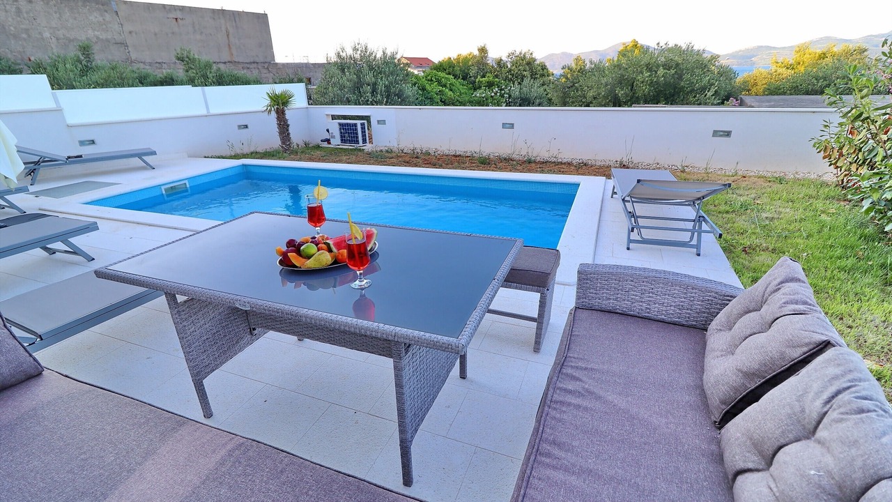 Photo of Outdoor in Drace