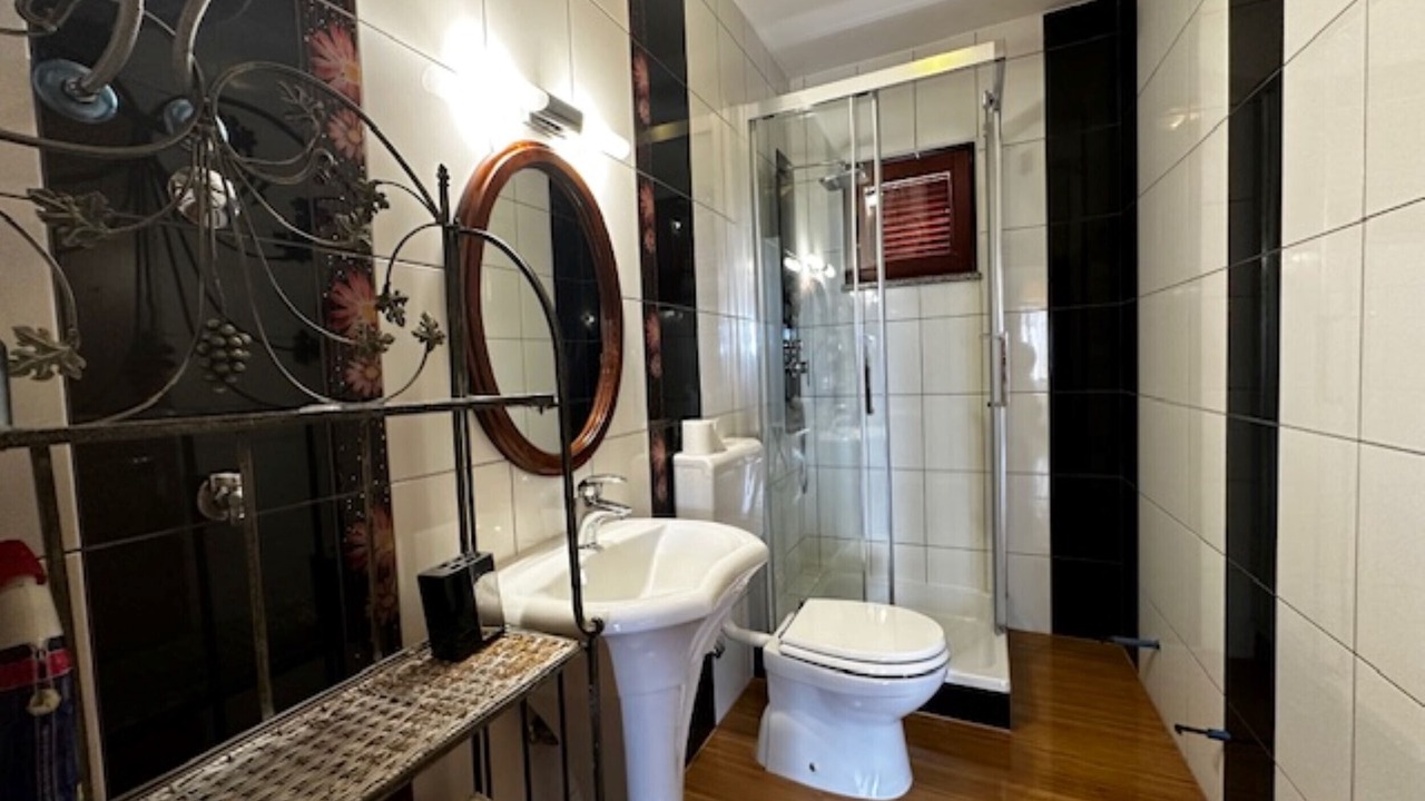 Photo of Bathroom in Mugeba