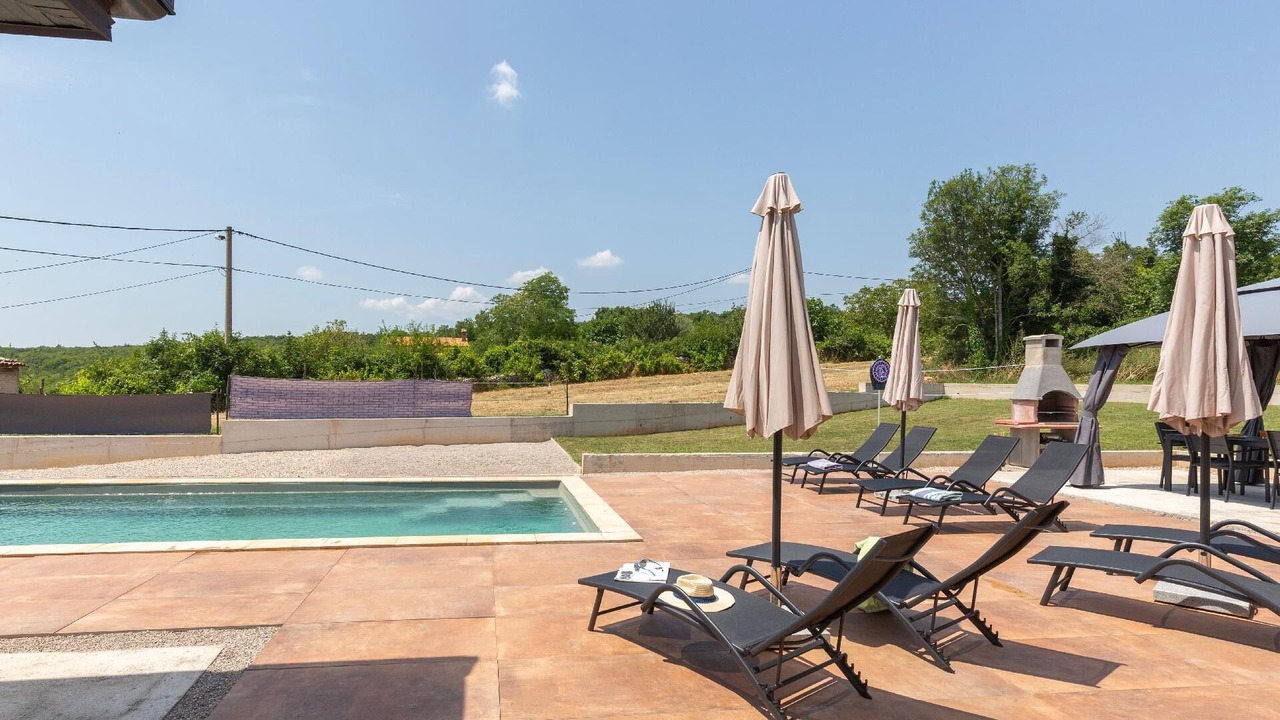 Photo of Outdoor in Topid