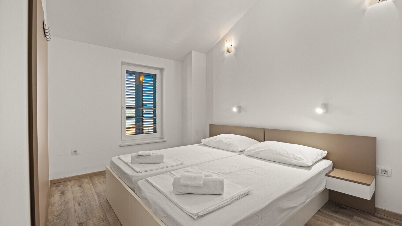 Photo of Bedroom in Cres