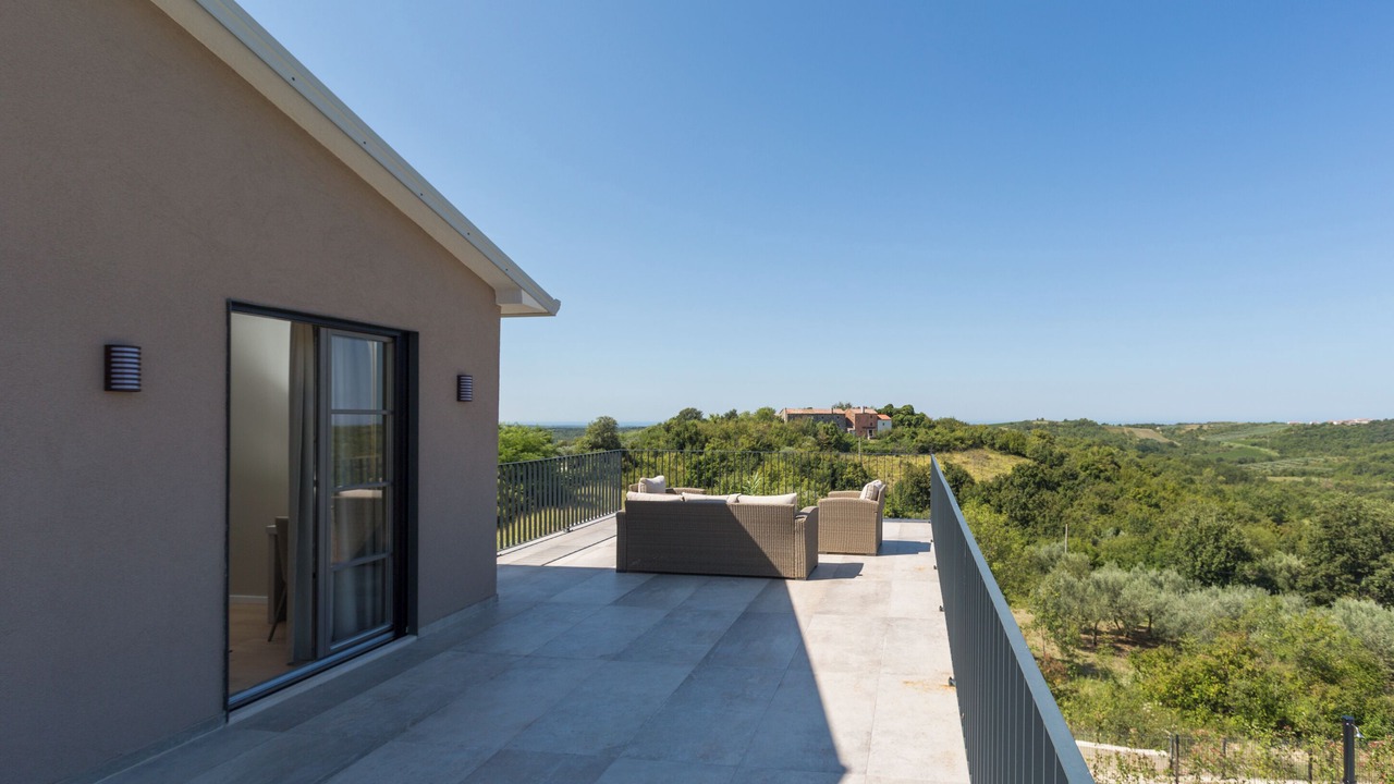 Photo of Patio Balcony in Baredine