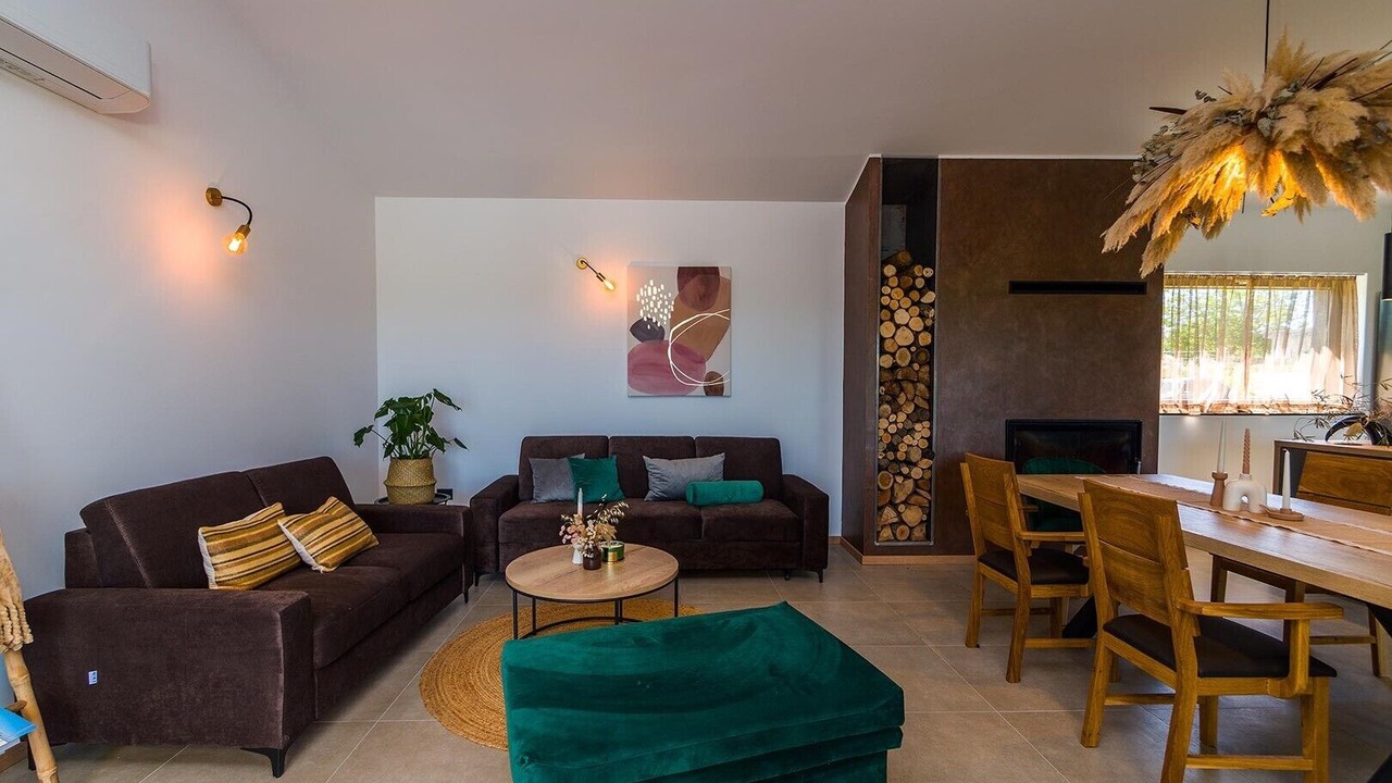 Photo of Livingroom in Prhati
