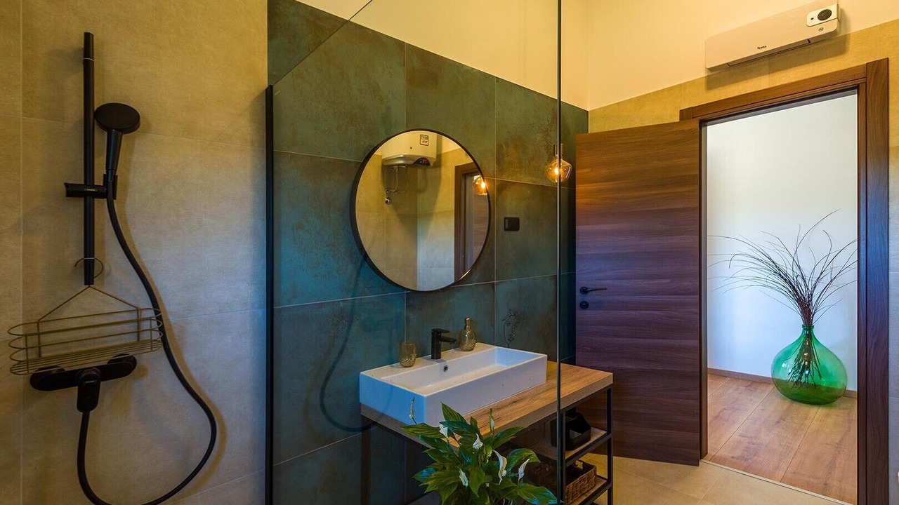 Photo of Bathroom in Prhati