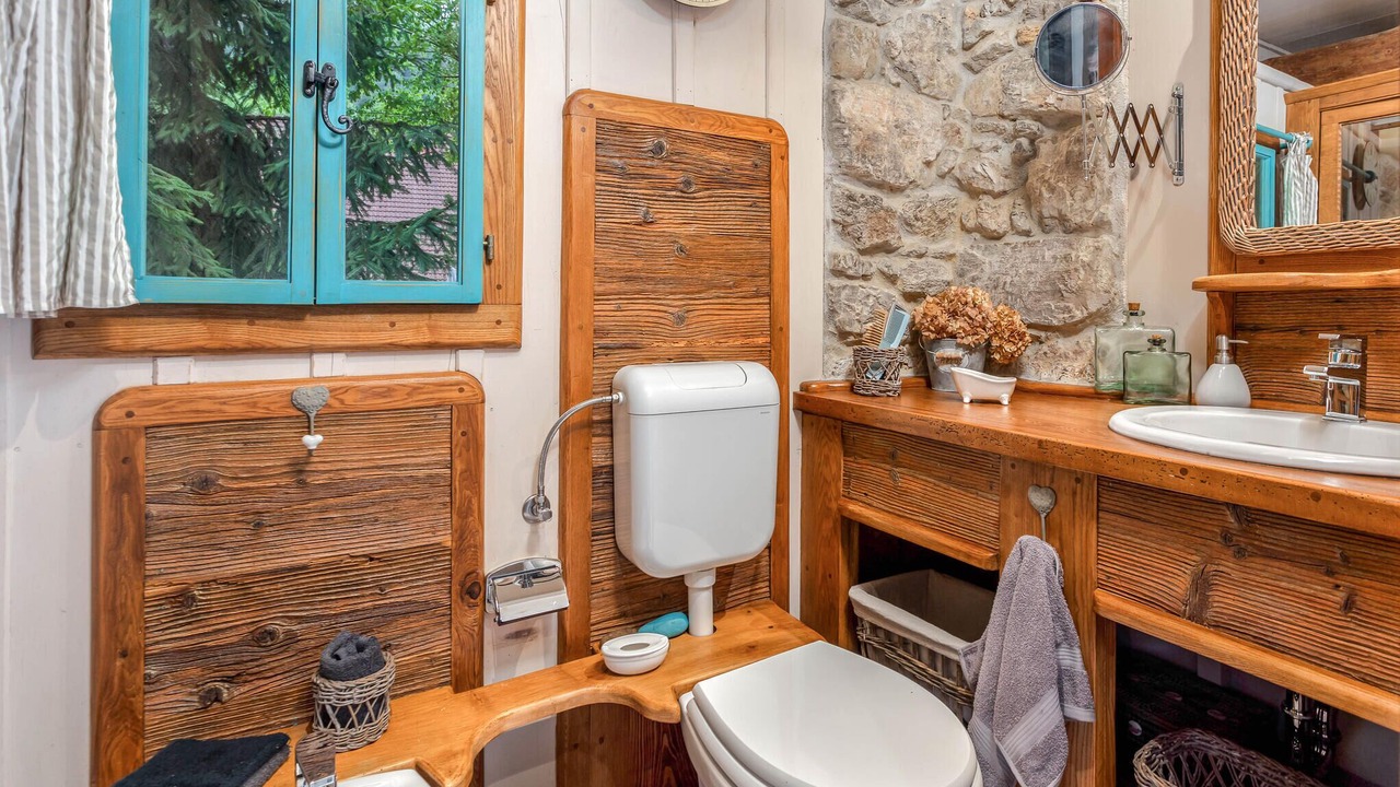 Photo of Bathroom in Presika