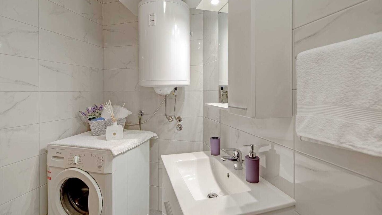 Photo of Bathroom in Pile