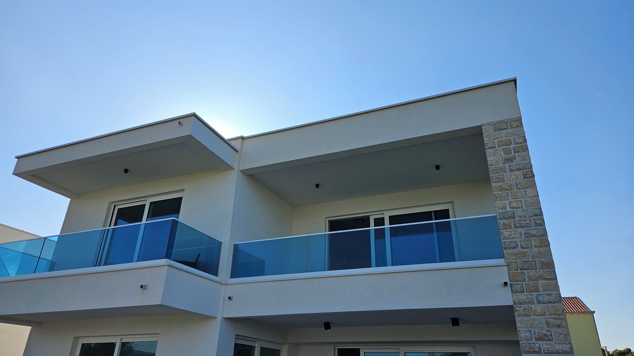 Photo of Outdoor in Blace