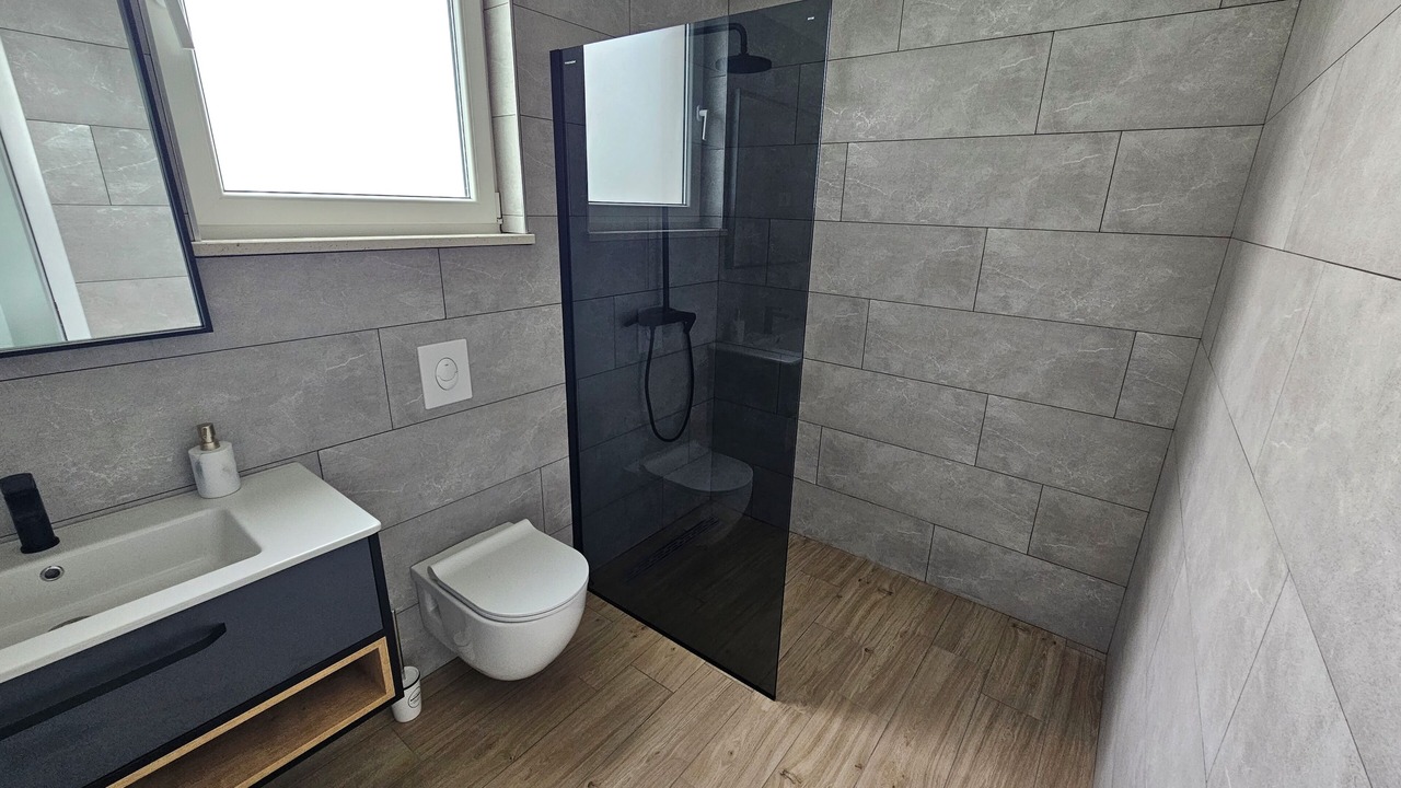 Photo of Bathroom in Blace