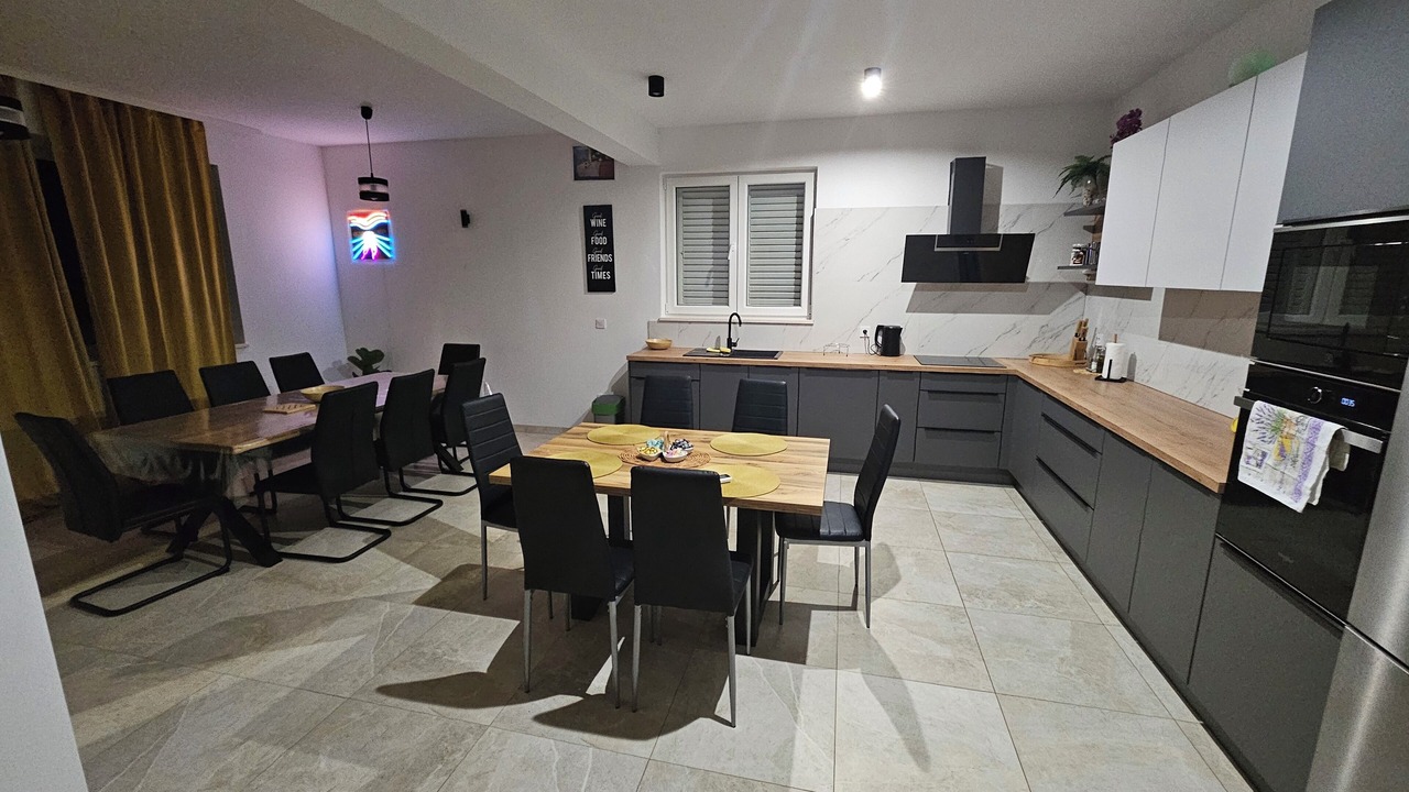Photo of Kitchen in Blace