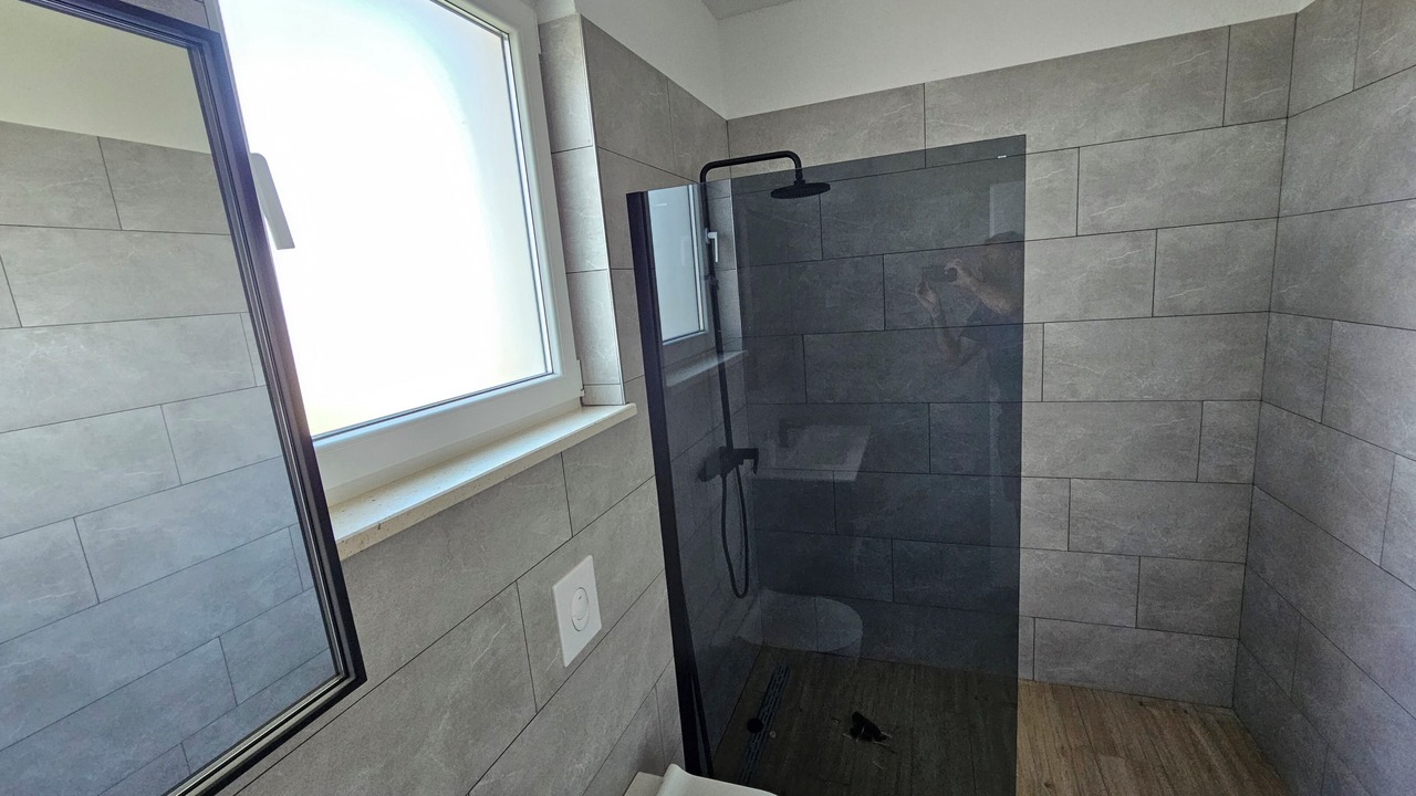 Photo of Bathroom in Blace